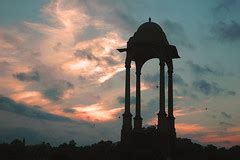 Sunrise at India Gate | India Gate, the Memorial for the Unk… | Flickr