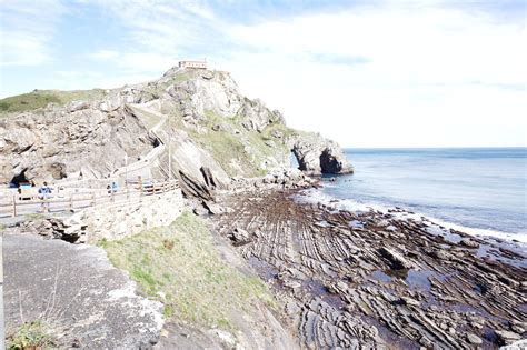 A Day Trip to the Real Dragonstone: San Juan de Gaztelugatxe — Creative Living Abroad | San juan ...