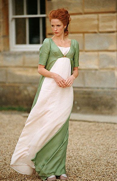 lovely dress on caroline bingley actress 2005 | Orgullo y prejuicio ...