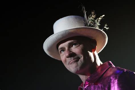 Gord Downie remembered as 'kind, gentle person' | CBC News