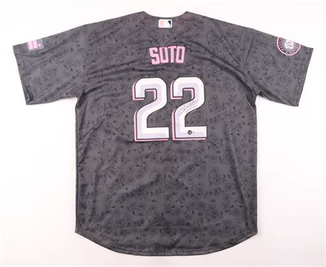 Juan Soto Signed Jersey (Beckett) | Pristine Auction