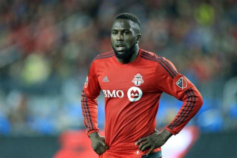 Jozy Altidore Wife, Girlfriend, Son, Age, Weight, Height, Family - Networth Height Salary