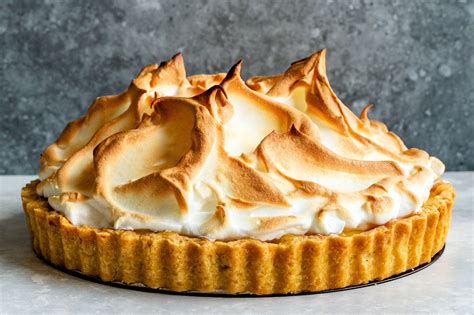 How to Make a Classic Meringue Pie Topping | Recipe | Meringue pie topping, French dessert ...