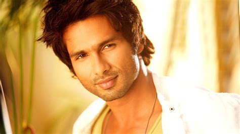 Shahid Kapoor Wallpapers Images Photos Pictures Backgrounds