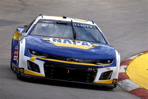 Chase Elliott Qualifies 24th In Return To No. 9 NASCAR Chevy