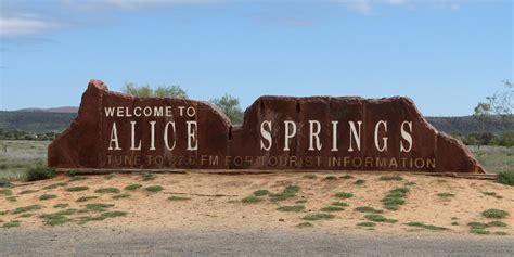 5 amazing attractions to experience in Alice Springs | OverSixty