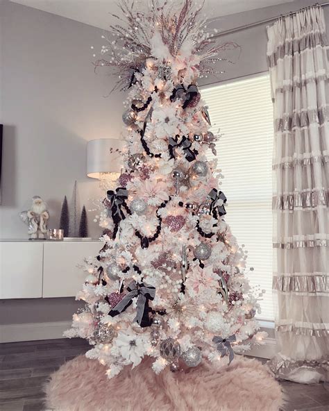 My Glam Christmas Tree Decor — Jackie Riley | Pink christmas decorations, Glam christmas tree ...