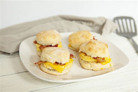 Weight Watchers Breakfast Sandwiches - Bacon, Egg and Cheese Biscuit ...