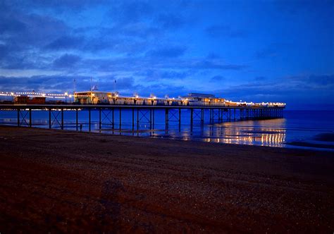 Paignton Pier – Torquay – A Local Guide