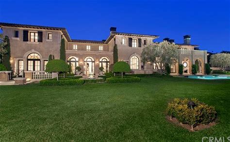 Heather & Terry Dubrow’s Former Newport Coast Mansion Re-Listed