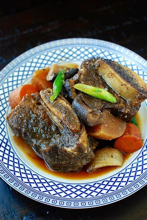 Slow Cooker Galbijjim (Korean Braised Short Ribs) - Korean Bapsang