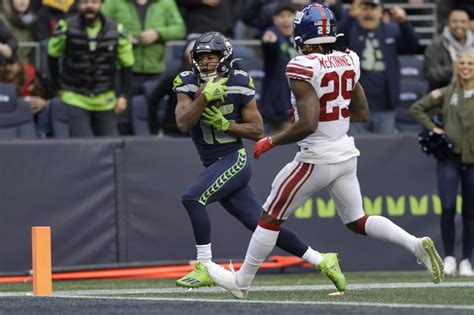 Seahawks topple Giants 27-13 to stay atop NFC West - The Columbian