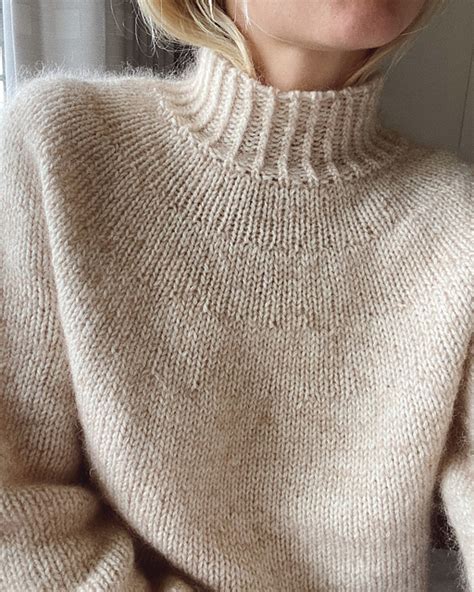 Ravelry: Novice Sweater pattern by PetiteKnit