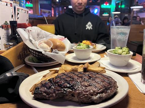 24 oz. Ribeye at Texas Roadhouse - Dining and Cooking