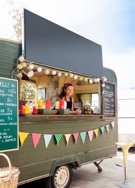 Food Trucks and the Future of Catering: How Mobile Kitchens Are Changing the Event Industry | News