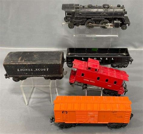 Late 1940s Lionel Scout Train Set, 1101 Engine, Scout Tender, 1002 ...