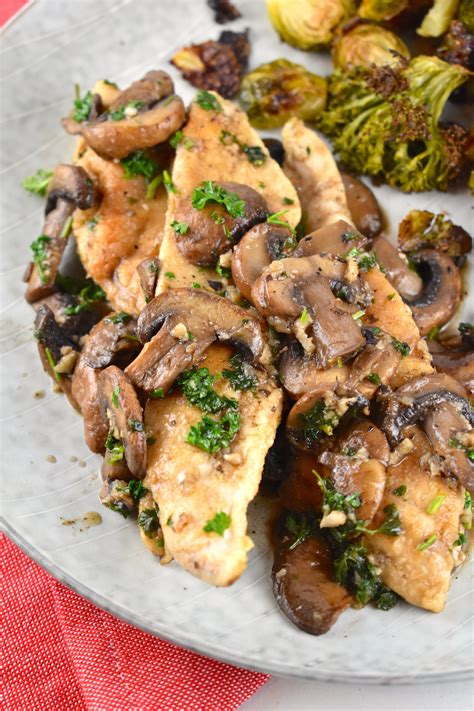 Chicken and Mushrooms in Garlic Wine Sauce Recipe - 3 Points - LaaLoosh