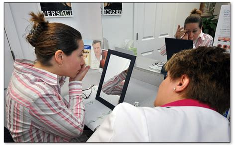 Contact Lens Fitting – Killingly Eye Care