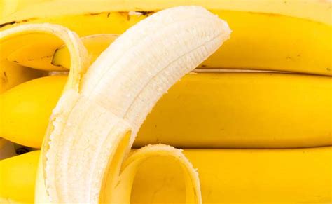 7 Health Benefits of Bananas - University Health News