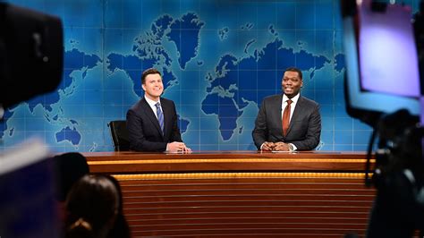 ‘SNL’ Weekend Update tackles Russia-Ukraine rhetoric -- and Kamala's brown suit