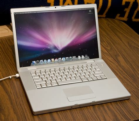 Macbook Pro | My old 1.83 GHz Core Duo MacBook Pro. Going of… | Flickr