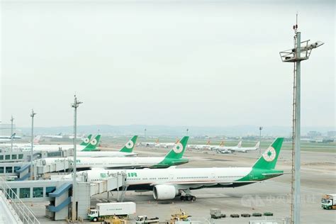 EVA Air to launch flights to Philippines' Clark Airport - Focus Taiwan ...