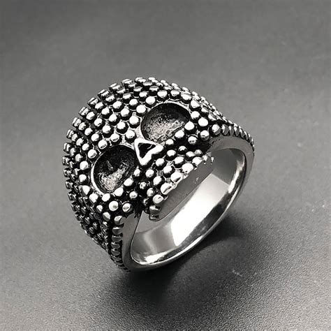 China Stainless Steel Men’s Cool Skull Head Solid Ring Punk New factory ...