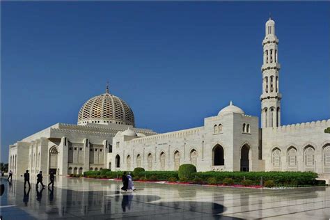 Grand Mosque, Muscat, Oman | Grand Mosque photos and more information