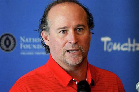 Dana Holgorsen looks to expand UH’s recruiting horizons