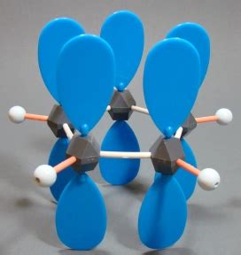 Illustrated Glossary of Organic Chemistry - Cyclopentadienyl cation