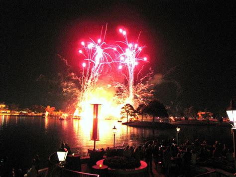 TheHowserHouse: Fireworks at Epcot Center tonight