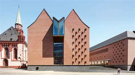 Historical Museum, Frankfurt - Lederer Ragnarsdóttir Oei | Arquitectura ...