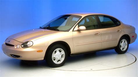 1999 Ford Taurus