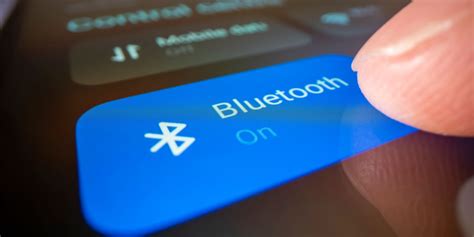 Bluesnarfing vs. Bluejacking: Top 4 Differences - Spiceworks