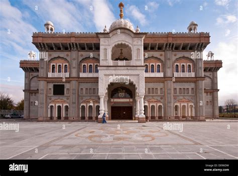 Exterior Of The Shri Guru Nanak Darbar Gurdwara Sikh Temple In Stock Photo, Royalty Free Image ...