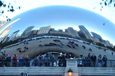 The Chicago Bean reflections at twilight | Photo challenge, Chicago ...