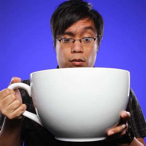 World’s Largest Coffee Cup « Gluttoner: You gonna eat that?