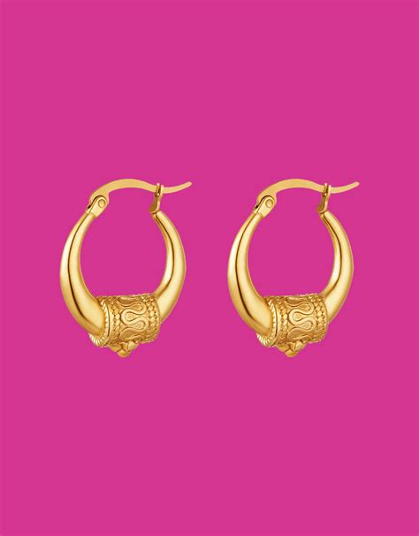 Aggregate more than 142 gold circle earrings designs super hot - seven.edu.vn