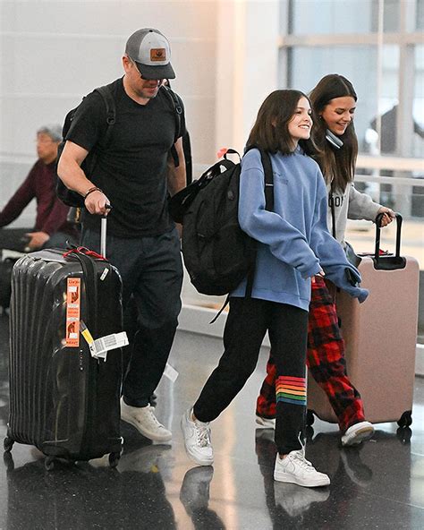 Matt Damon & Wife Luciana Arrive With Kids To NYC Airport: Photos ...