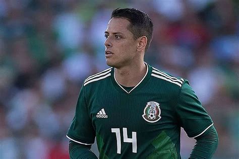 The scandal that led to Chicharito's rupture with the Mexican national ...