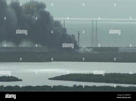 Spacex falcon 9 explosion hi-res stock photography and images - Alamy