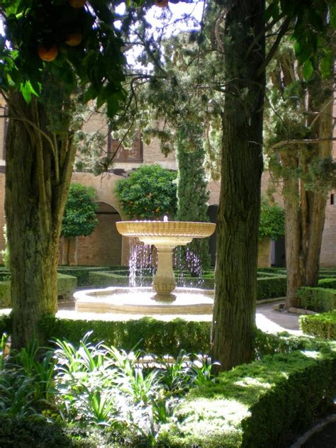 Travel: The Alhambra Gardens - Comfortably Numb