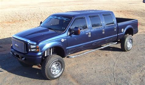 2005 Ford F-250 Harley Davidson Six Door