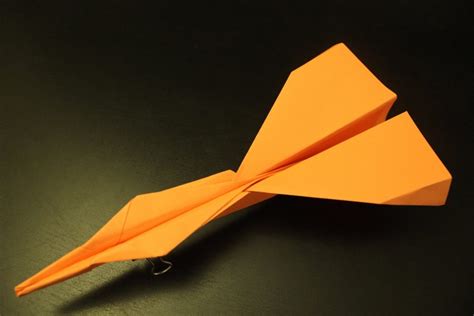 An Overview of the 16 Best Paper Airplane Designs