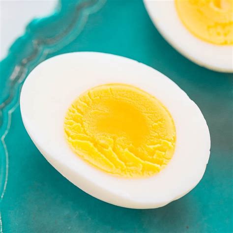 How to Make Perfect Hard Boiled Eggs - Averie Cooks
