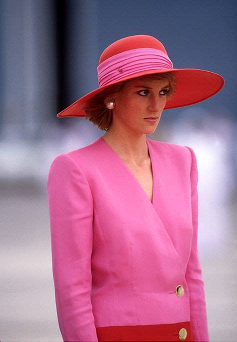 Las prendas que convirtieron en icono a Lady Di y son tendencia hoy | Princesa diana, Moda ...