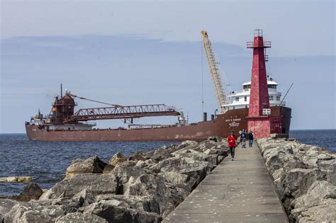 767-foot freighter grounded on Lake Michigan near Muskegon - mlive.com