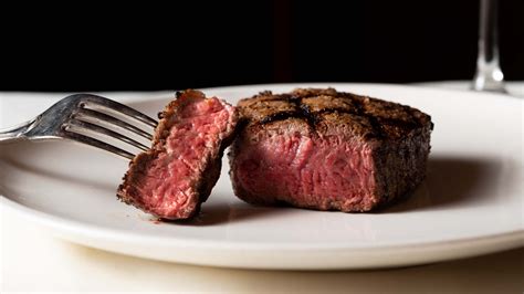 Prepare an expertly seared El Gaucho steak at home | king5.com