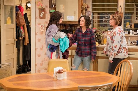 "Roseanne" Fans React to Darlene and Roseanne's Parenting Choices