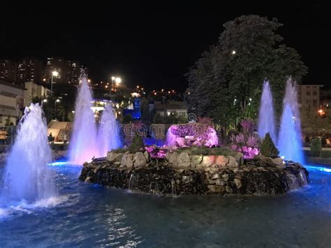 Night View of the Fountains in Waterfall Park in Kernek Square in Malatya City Center Editorial ...